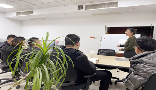 【勤练内功】：培训学习取真经  总结交流促提升！